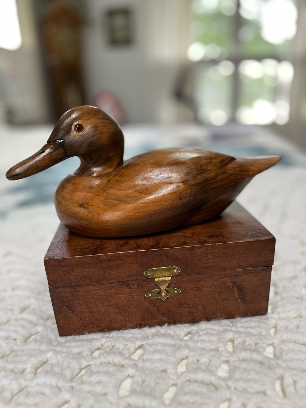 Hand-Carved Wooden Duck Sculpture in Warm Brown - with handmade wood Vtg/Atq box